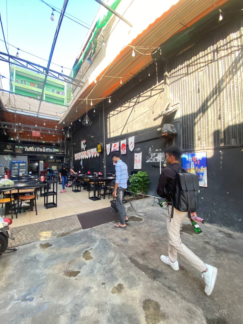 HoReCa distribution highlighting SPY beverages by Da Houg Heng Enterprise (Image 54)